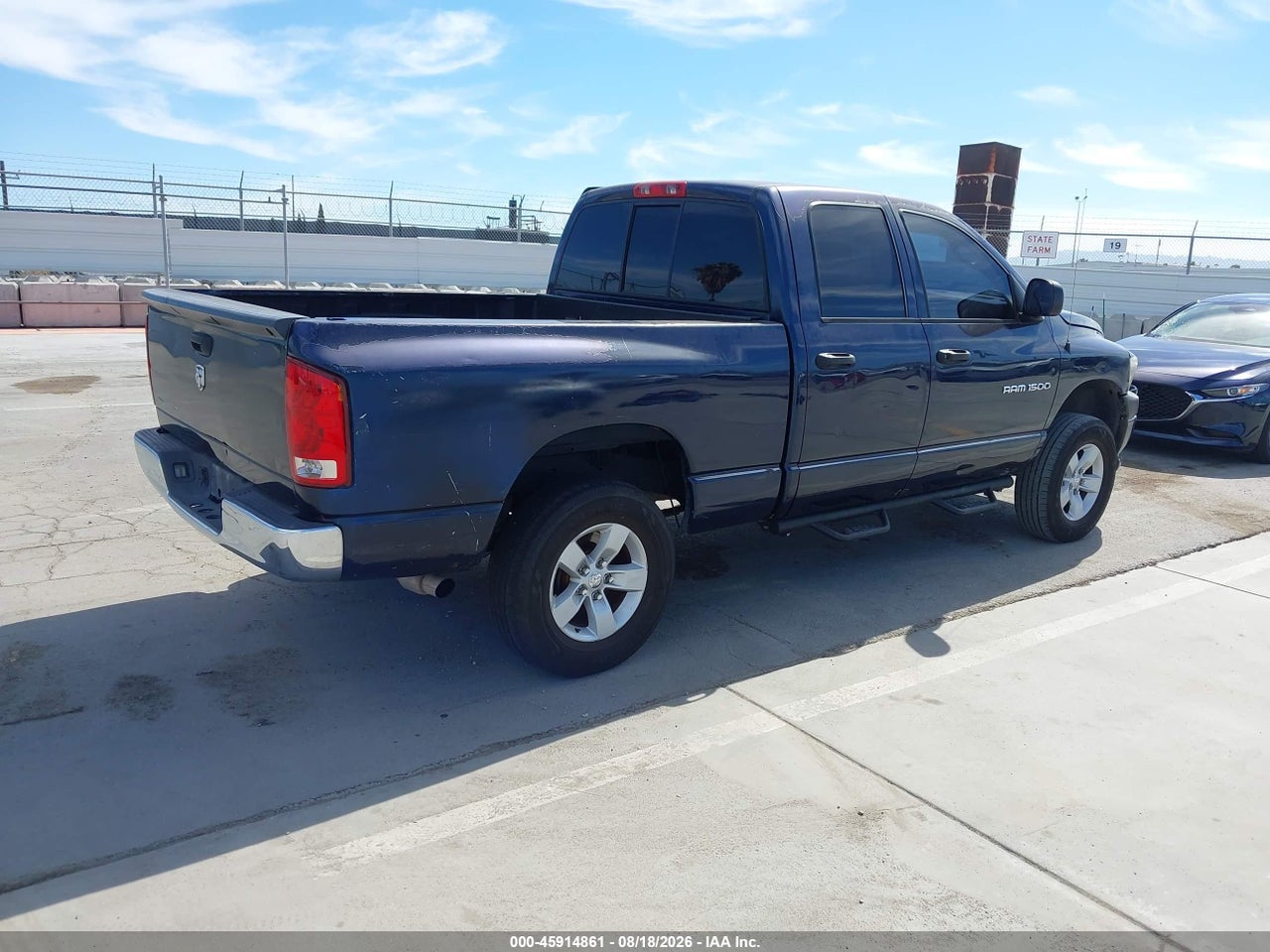 2006 DODGE RAM 1500 ST · 4/11