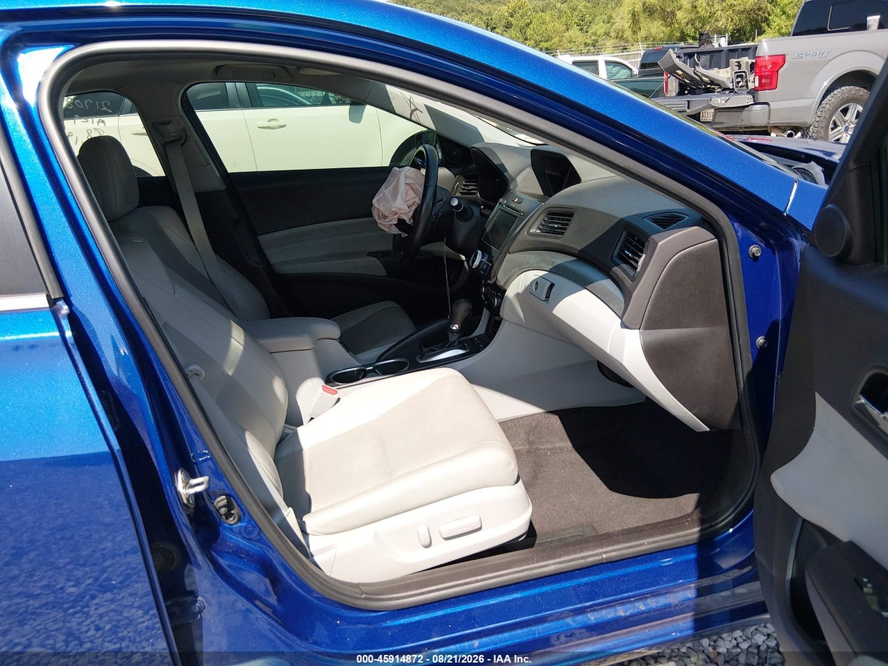 2017 ACURA ILX PREMIUM PACKAGE/TECHNOLOGY PLUS PACKAGE · 5/11