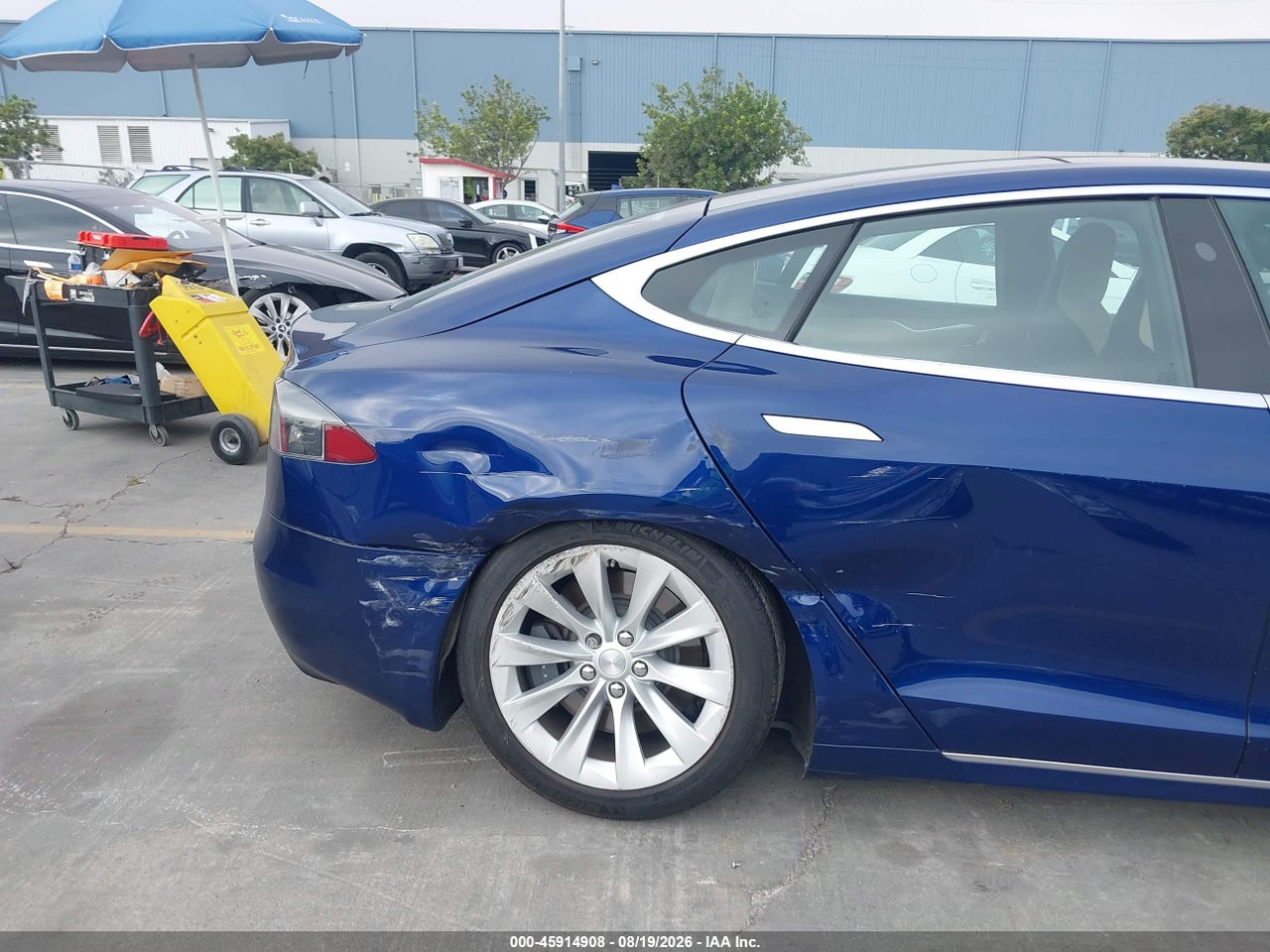 2016 TESLA MODEL S 60/70/75/85 · 6/11