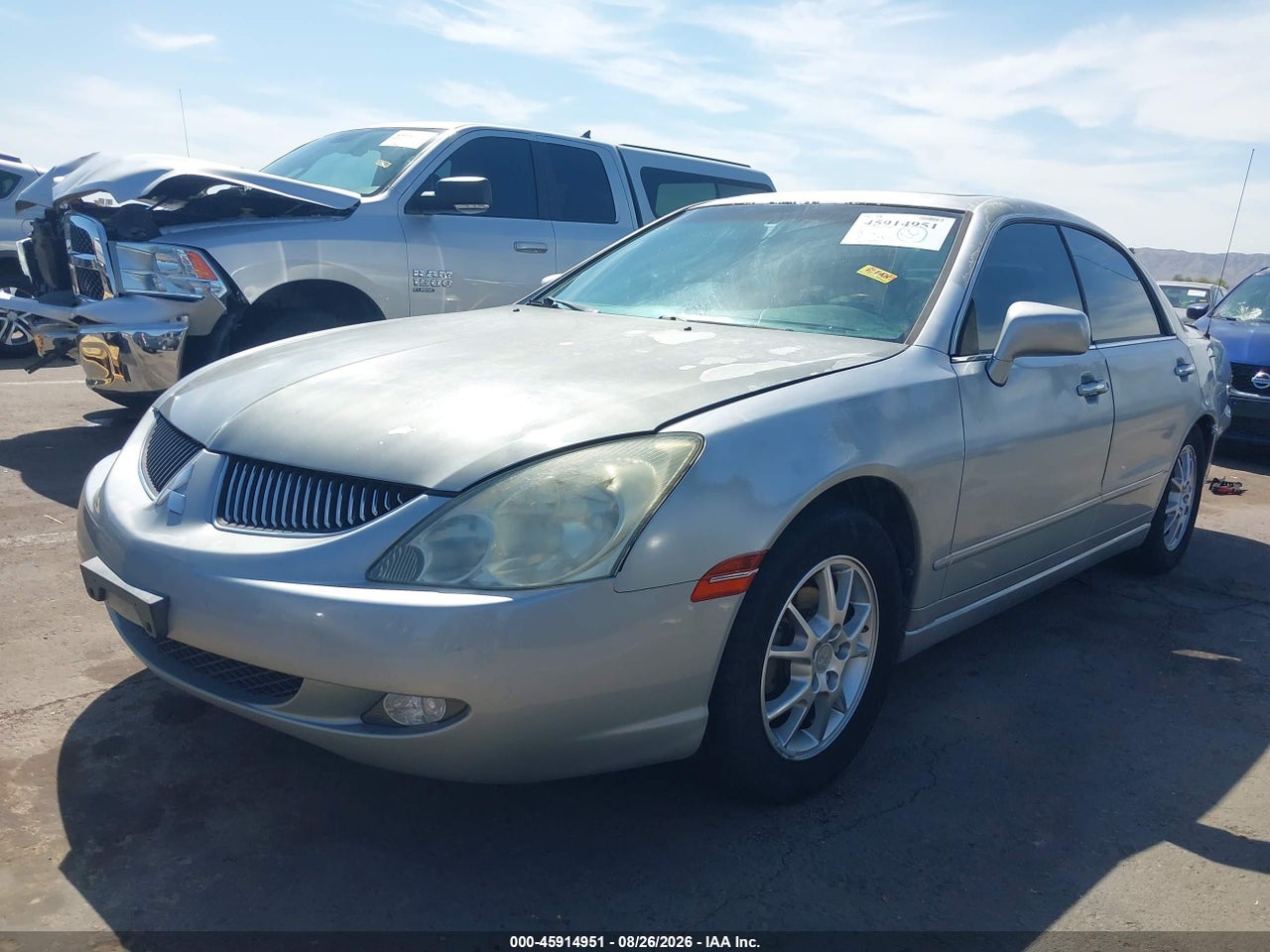 2004 MITSUBISHI DIAMANTE LS · 2/11