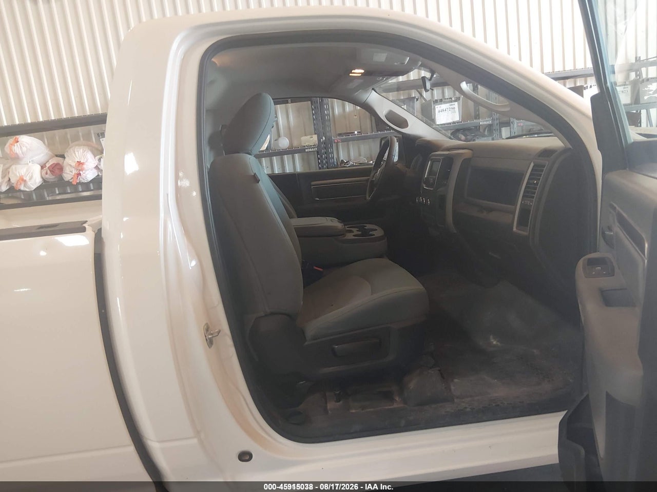 2019 RAM 1500 CLASSIC TRADESMAN  4X2 8' BOX · 5/11