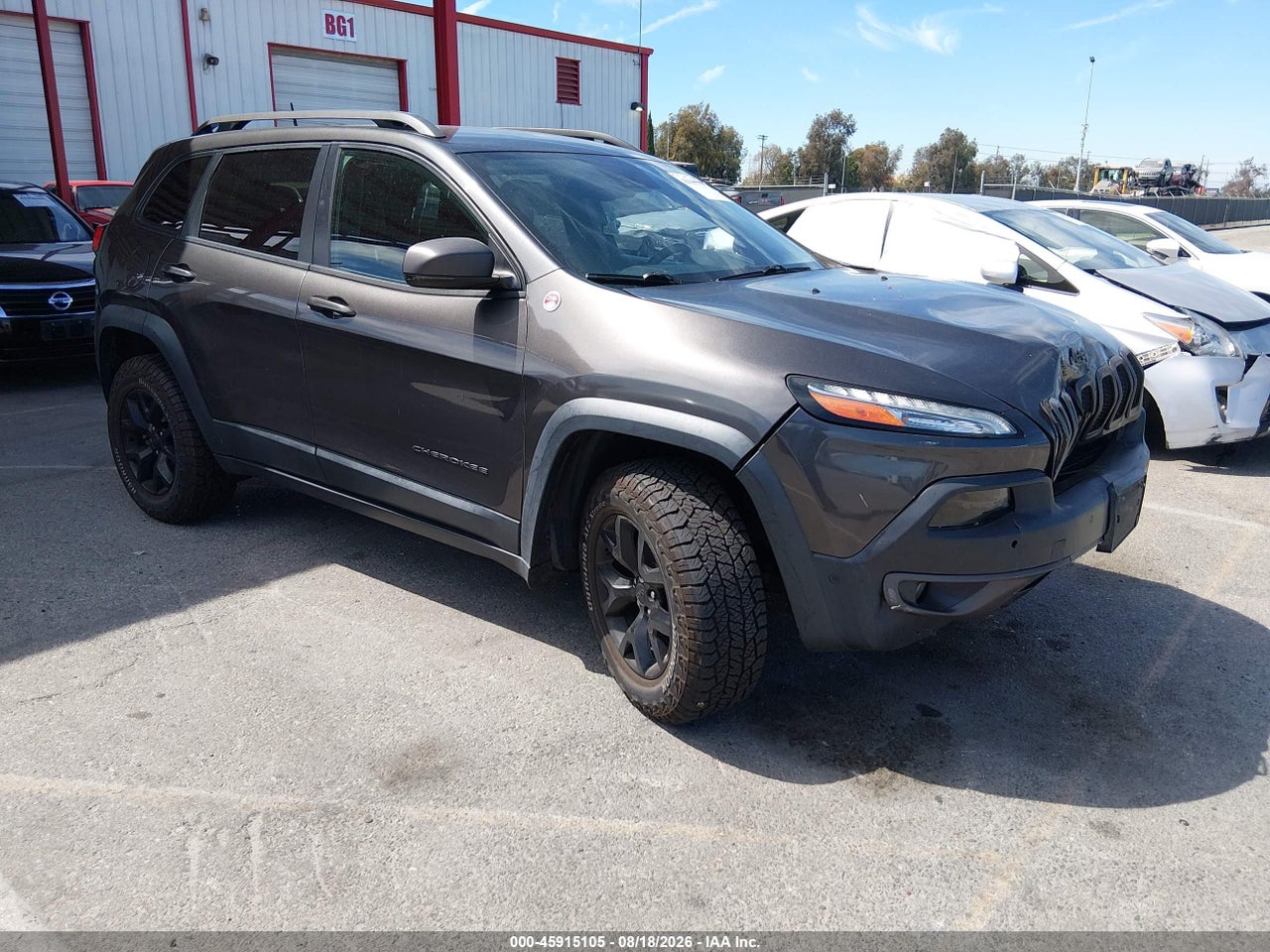 1C4PJMBS8GW****** · 2016 JEEP CHEROKEE TRAILHAWK
