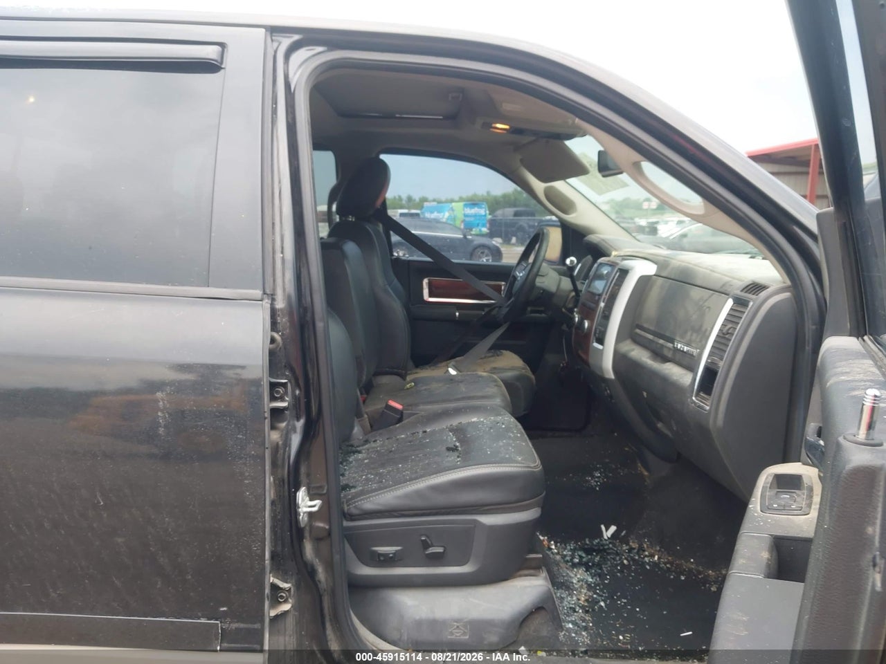 2010 DODGE RAM 1500 LARAMIE · 5/11