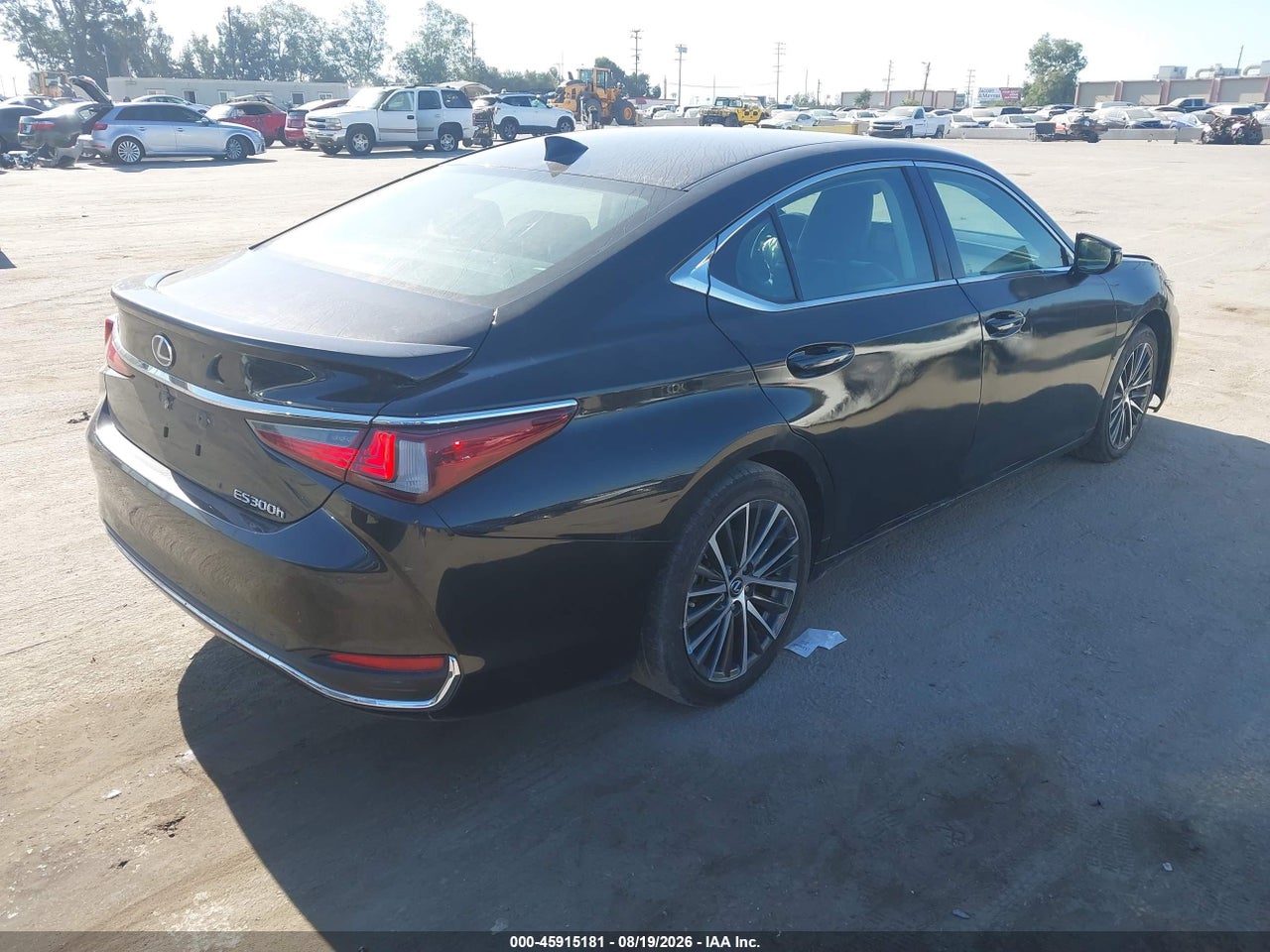 2023 LEXUS ES 300H · 4/11