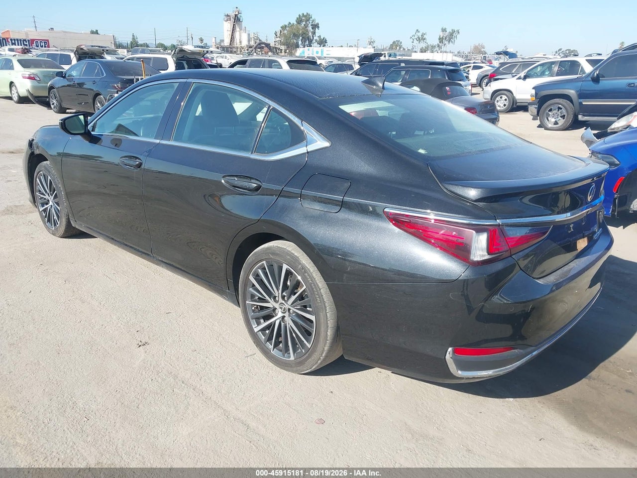 2023 LEXUS ES 300H · 3/11