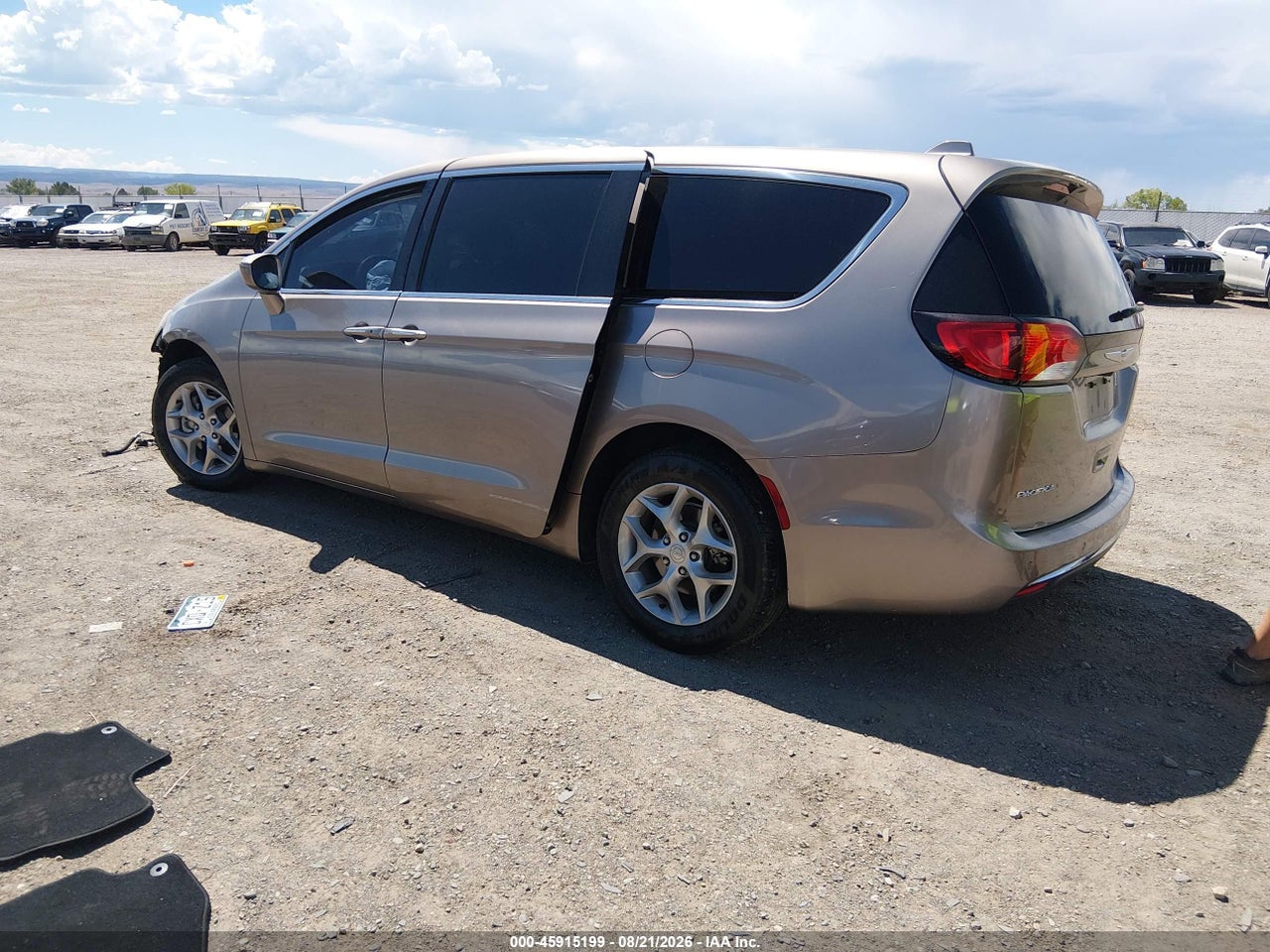 2018 CHRYSLER PACIFICA TOURING PLUS · 3/11