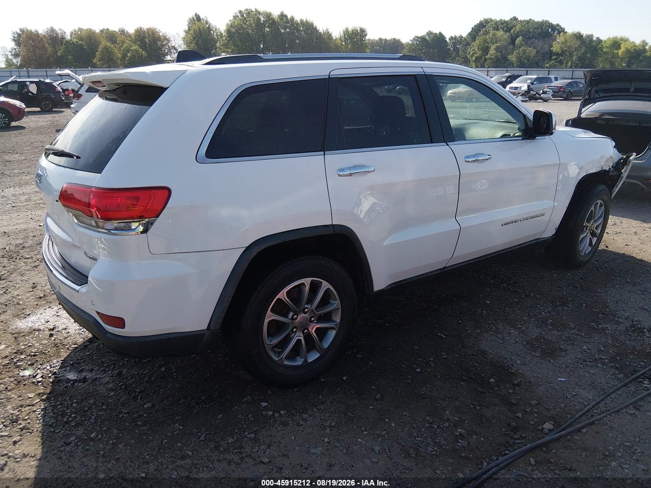 2015 JEEP GRAND CHEROKEE LIMITED · 4/10