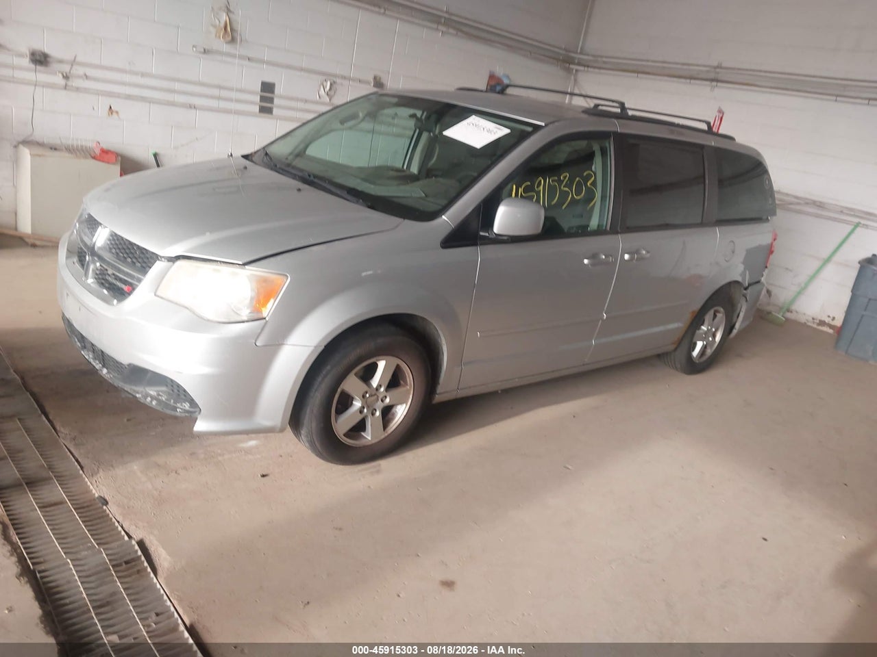 2012 DODGE GRAND CARAVAN SXT · 2/11