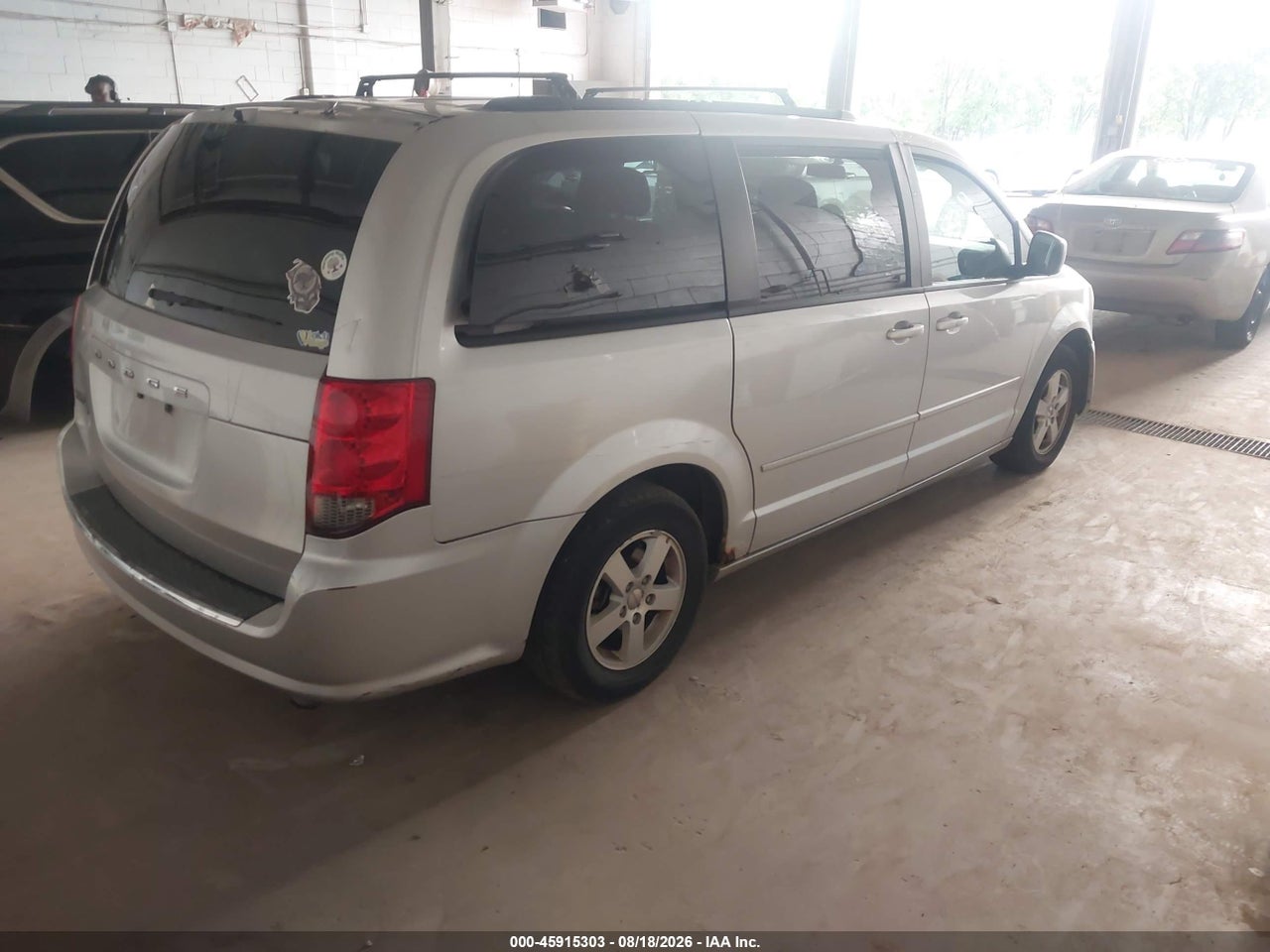 2012 DODGE GRAND CARAVAN SXT · 4/11