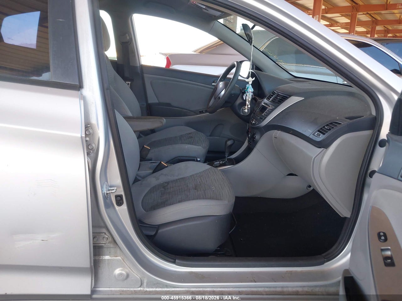 2015 HYUNDAI ACCENT GLS · 5/11
