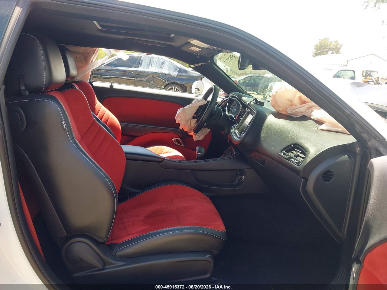 2016 DODGE CHALLENGER SRT 392 · 5/11
