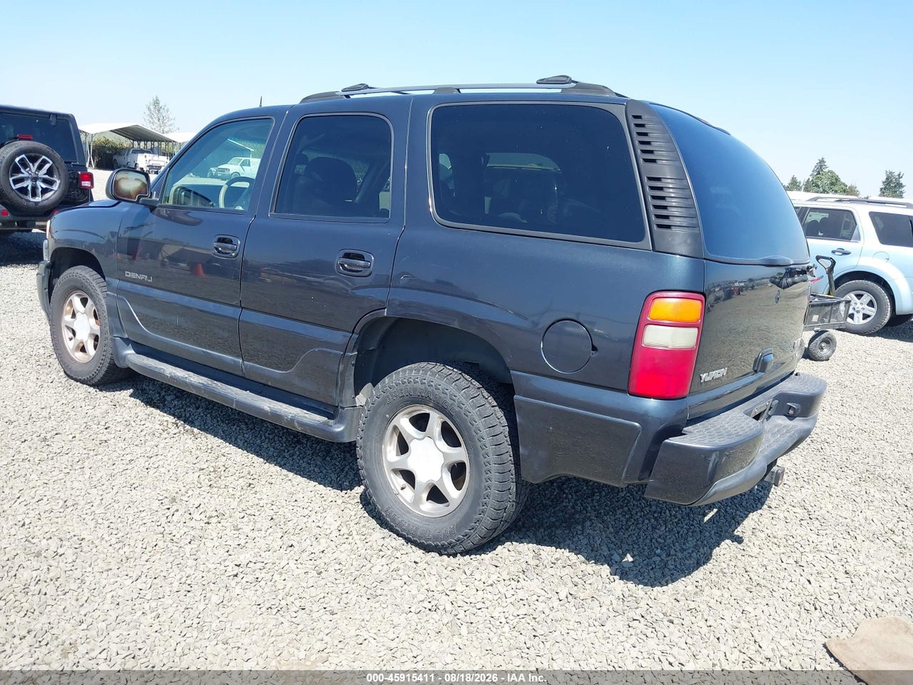 2003 GMC YUKON DENALI · 3/11