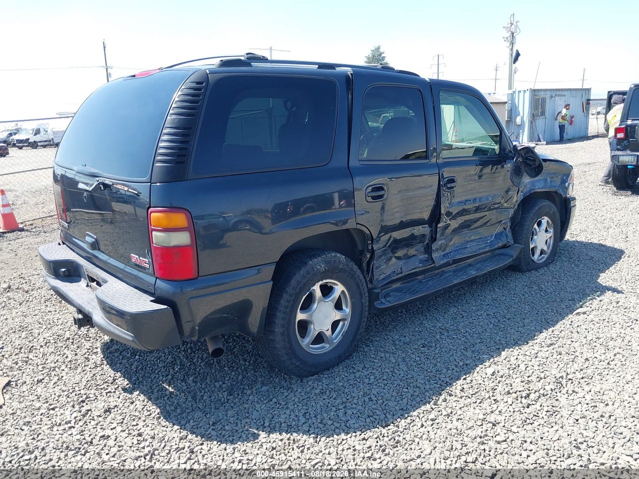 2003 GMC YUKON DENALI · 4/11