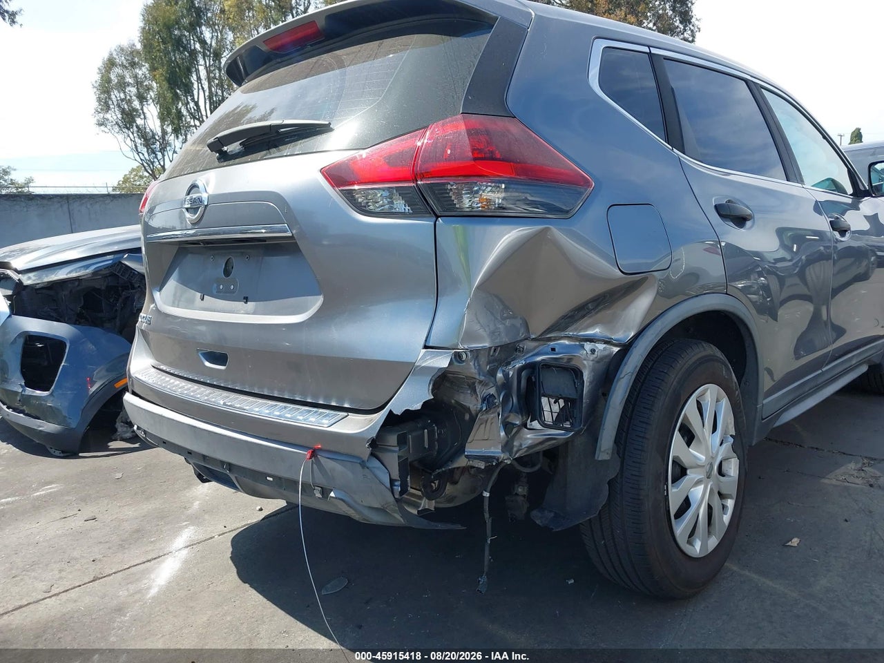 2018 NISSAN ROGUE S · 6/11