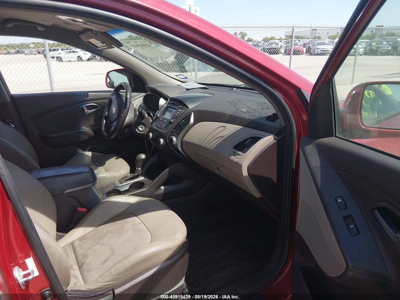 2015 HYUNDAI TUCSON SE · 5/11
