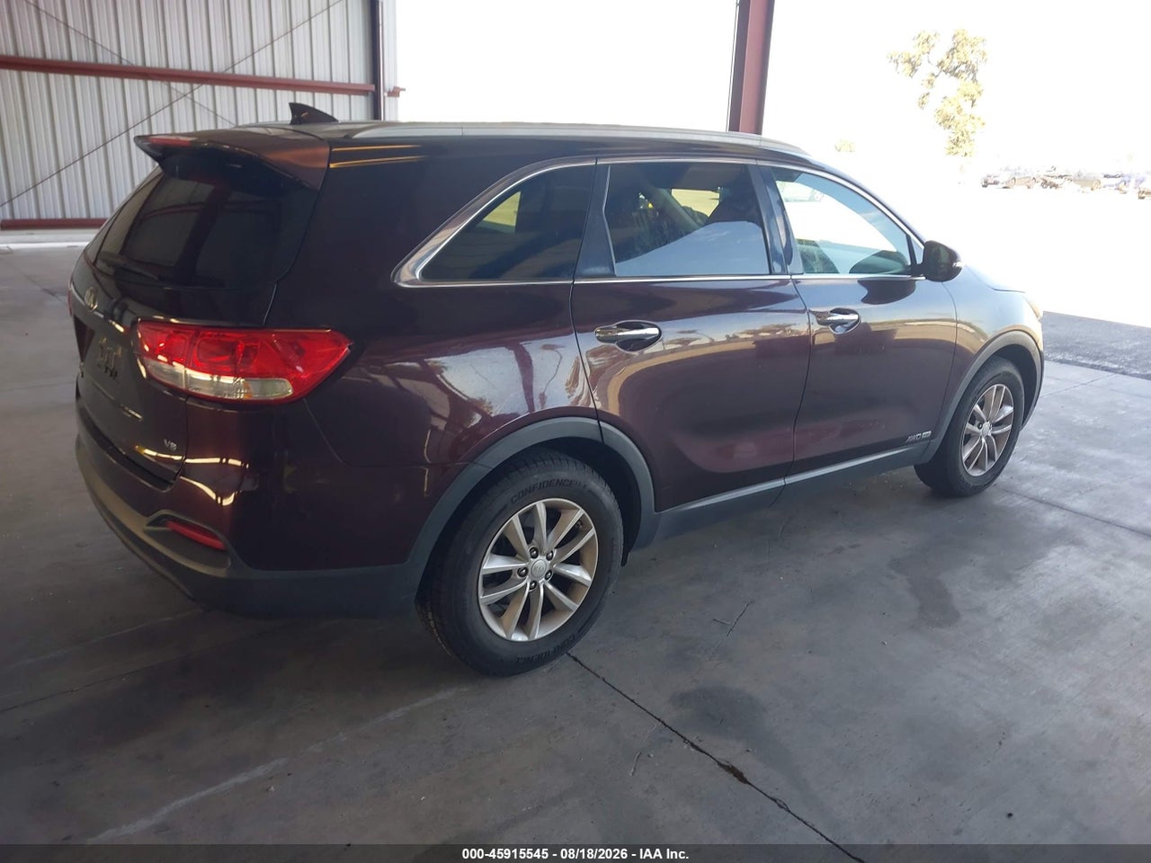 2016 KIA SORENTO 3.3L LX · 4/11