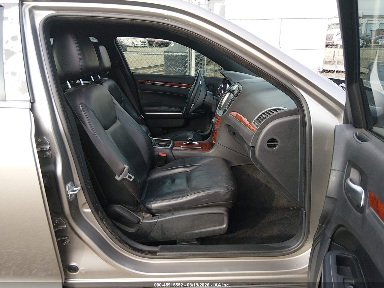 2014 CHRYSLER 300 · 5/11