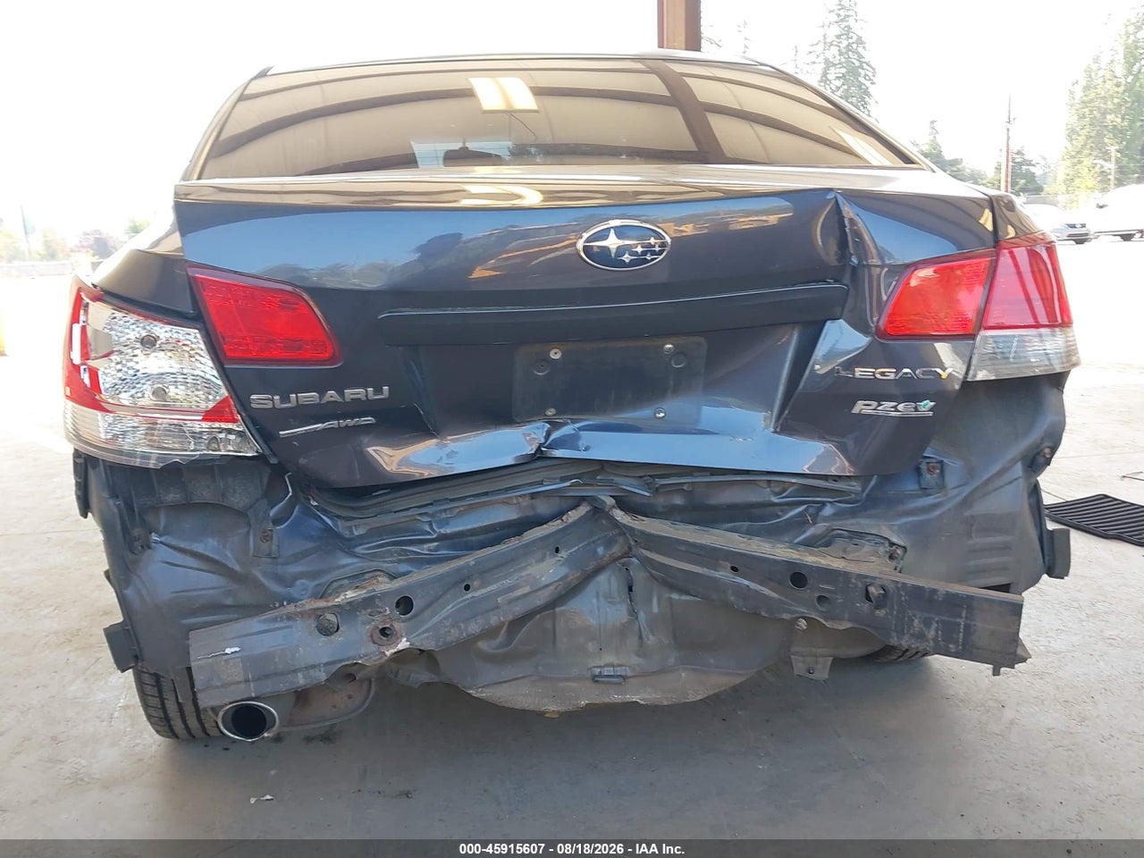 2010 SUBARU LEGACY 2.5I PREMIUM · 6/11