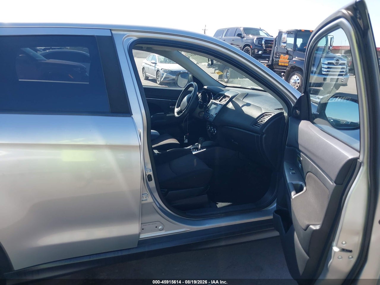 2019 MITSUBISHI OUTLANDER SPORT 2.0 ES · 5/11