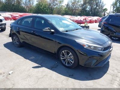 3KPF24AD3PE****** · 2023 KIA FORTE LXS