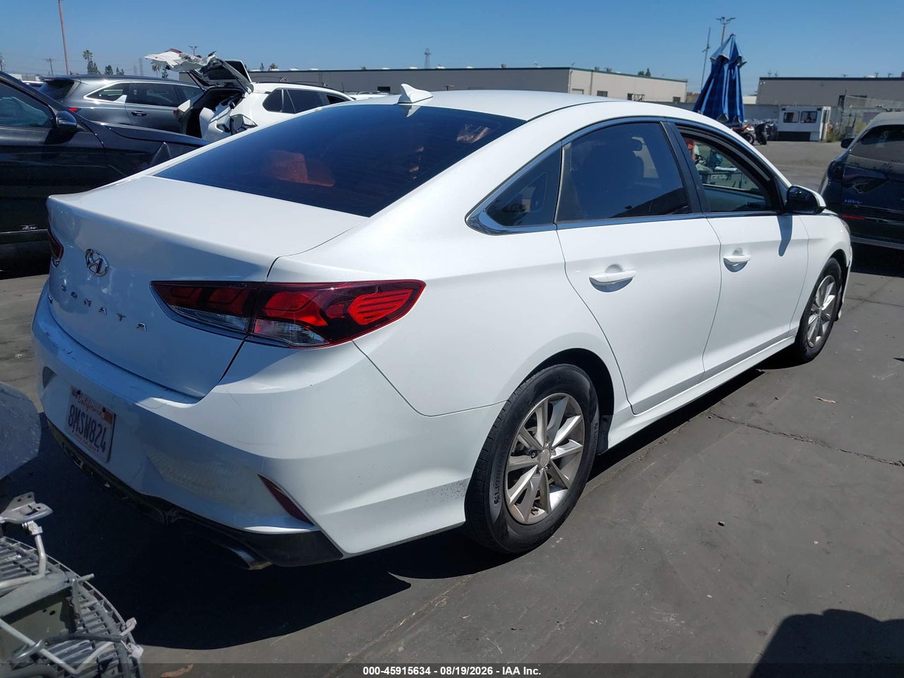 2018 HYUNDAI SONATA SE · 4/11