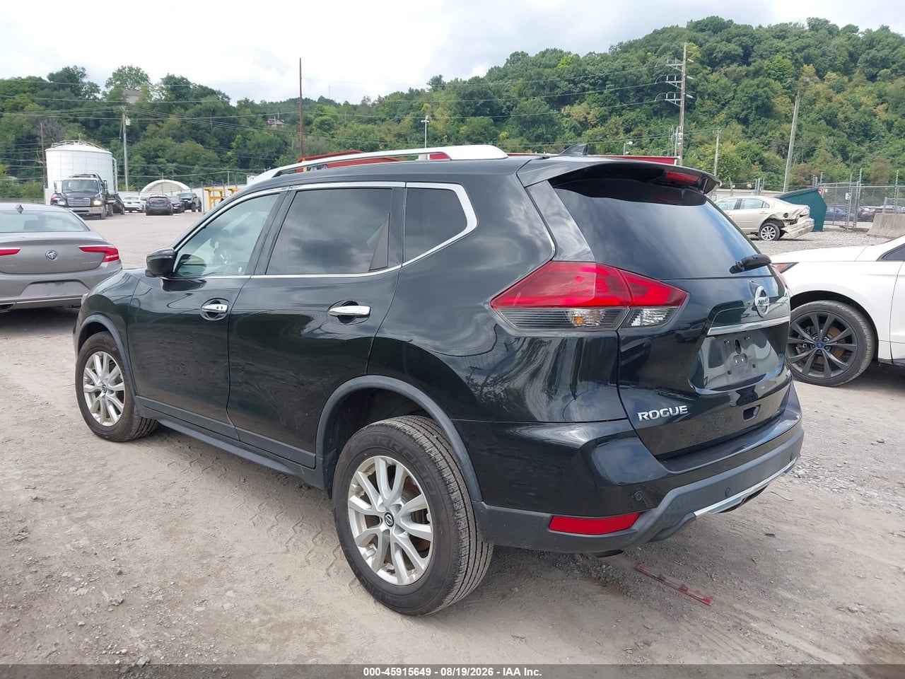 2020 NISSAN ROGUE SV INTELLIGENT AWD · 3/11