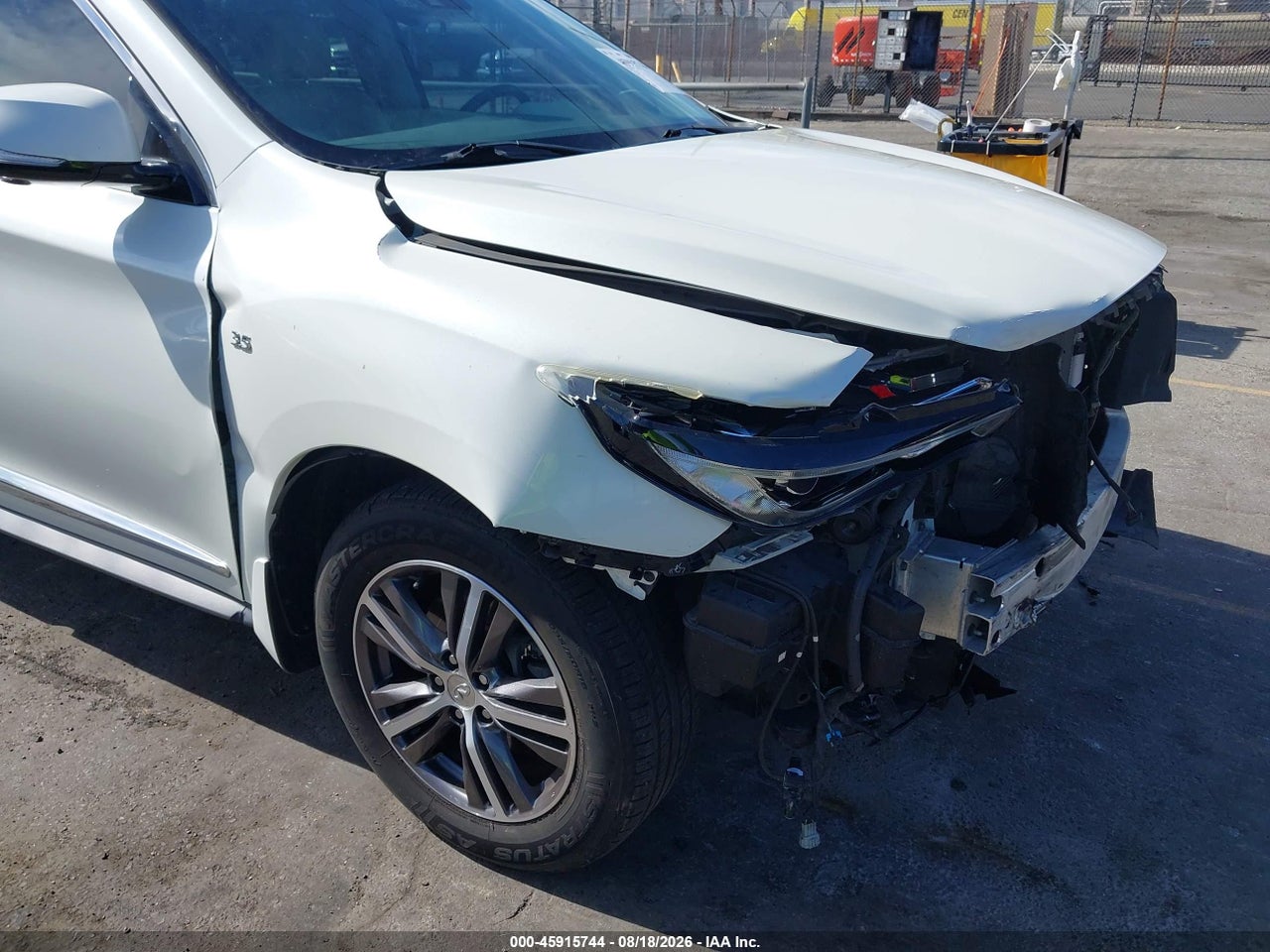 2019 INFINITI QX60 LUXE · 6/11