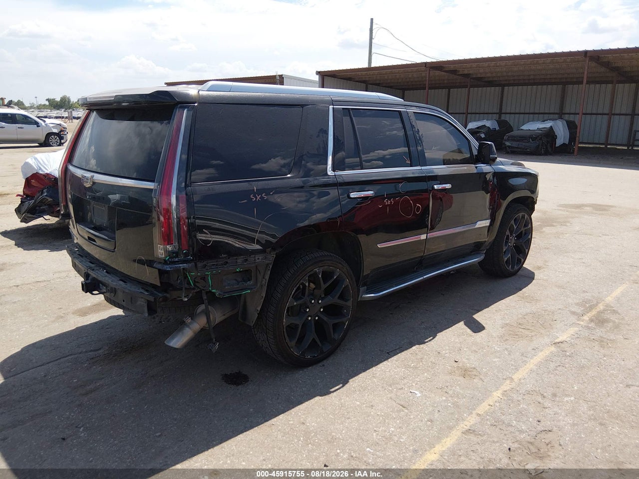 2015 CADILLAC ESCALADE LUXURY · 4/11