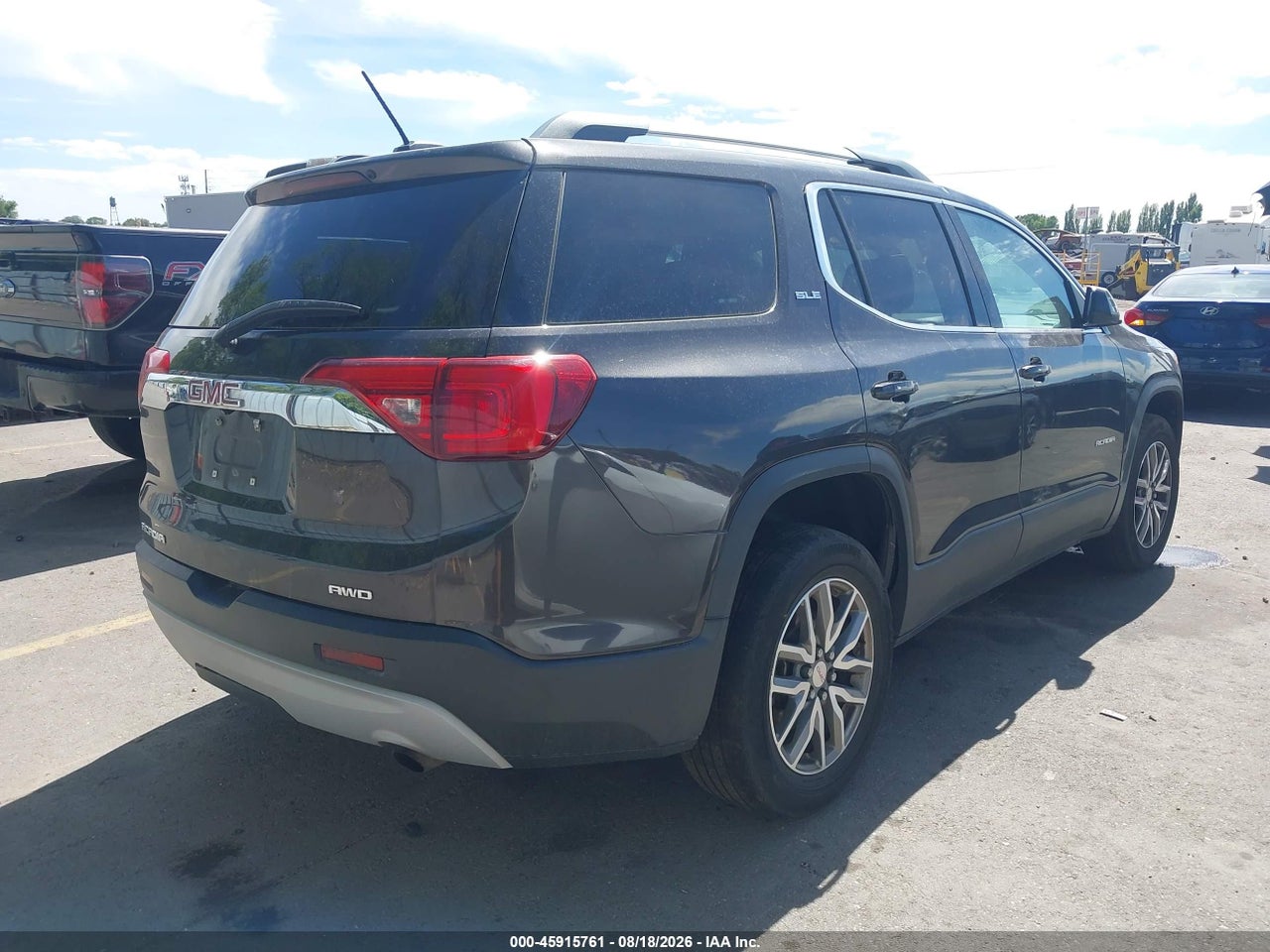 2017 GMC ACADIA SLE-2 · 4/11