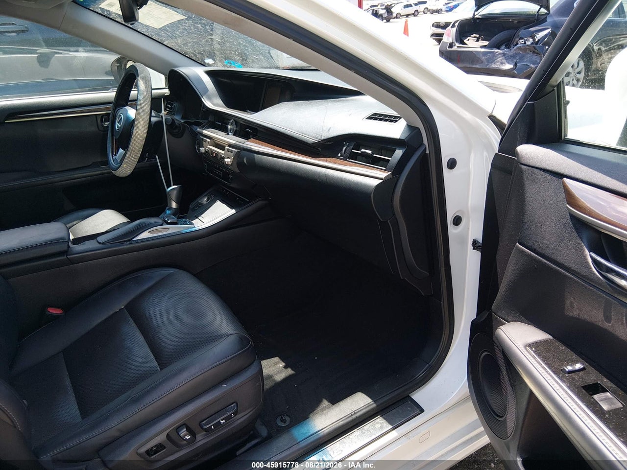 2016 LEXUS ES 350 · 5/11
