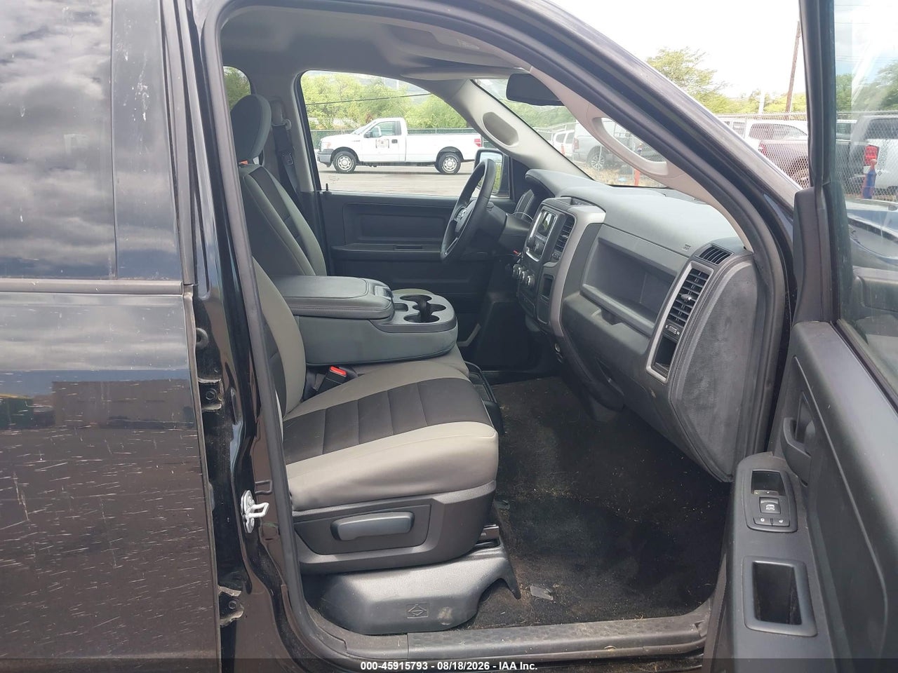 2015 RAM 1500 TRADESMAN · 5/11