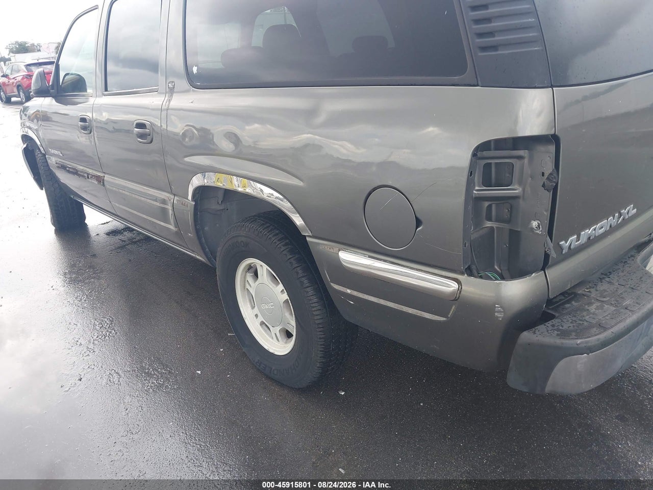 2001 GMC YUKON XL 1500 SLT · 6/11