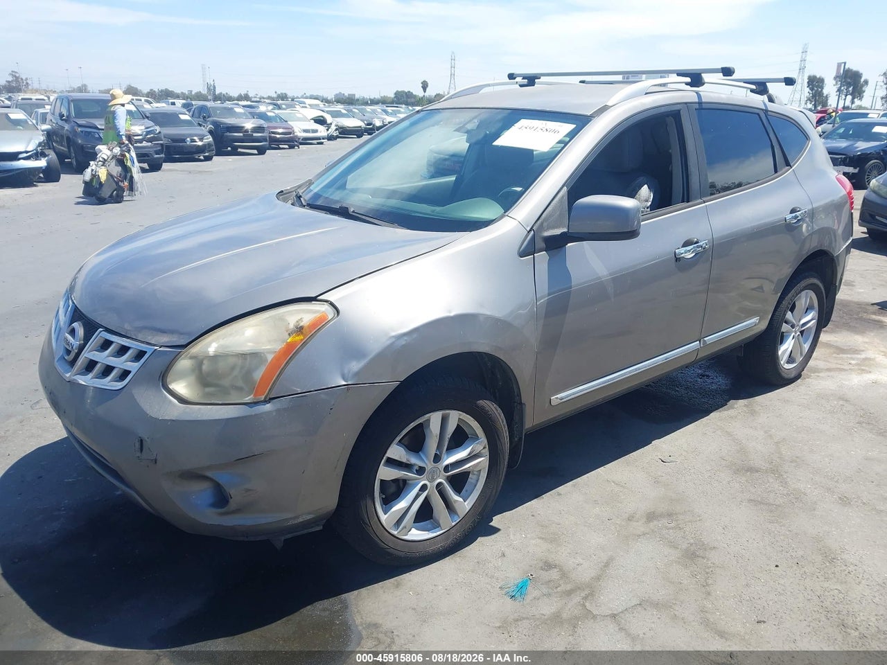 2013 NISSAN ROGUE SV · 2/11