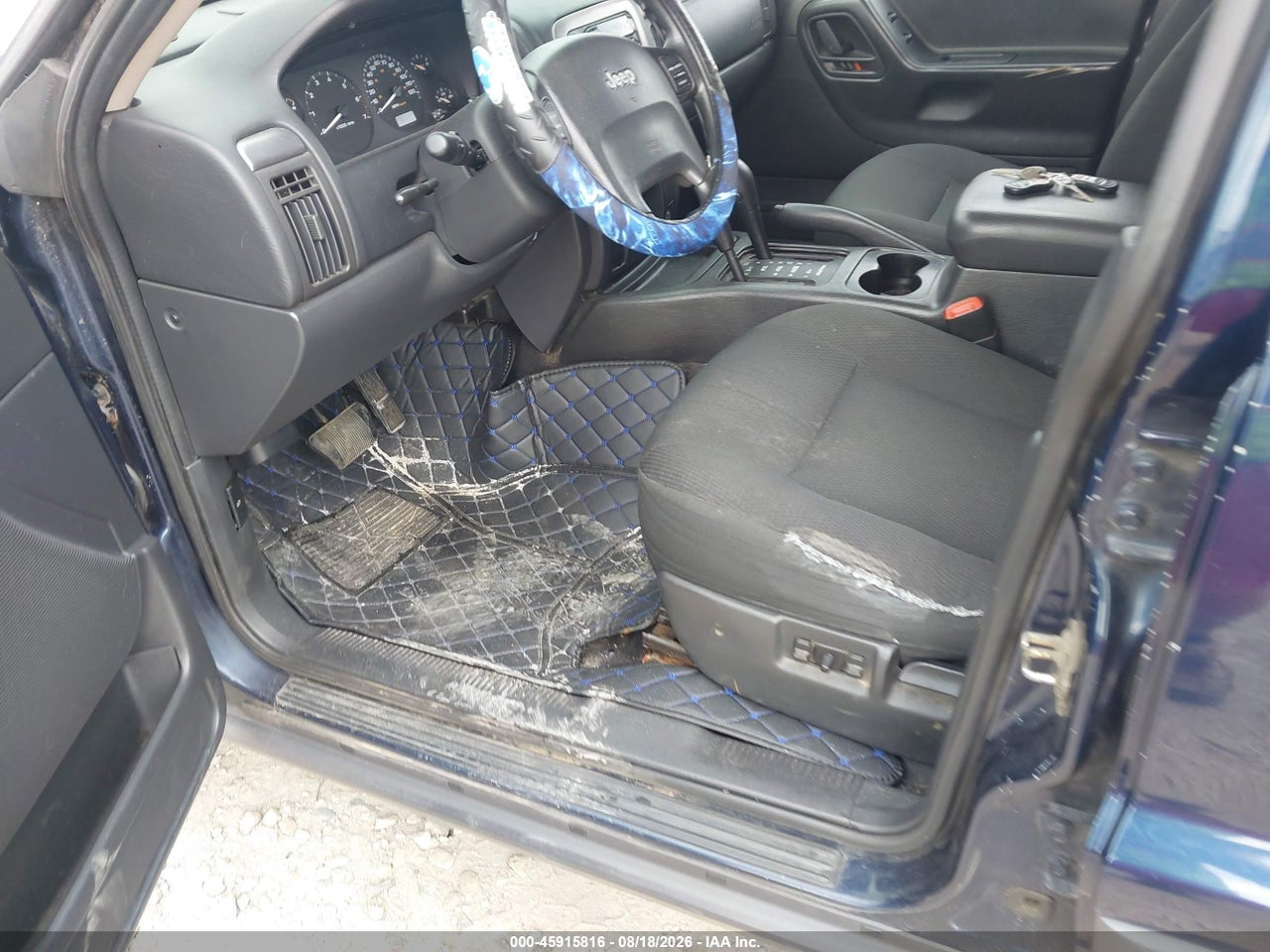 2004 JEEP GRAND CHEROKEE LAREDO · 6/11
