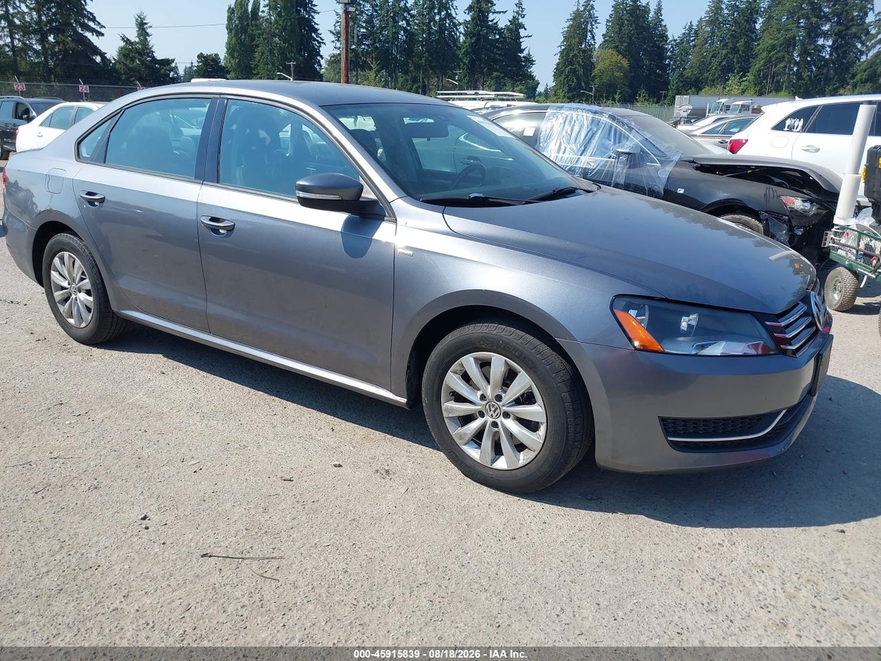 1VWAT7A34FC****** · 2015 VOLKSWAGEN PASSAT 1.8T WOLFSBURG EDITION