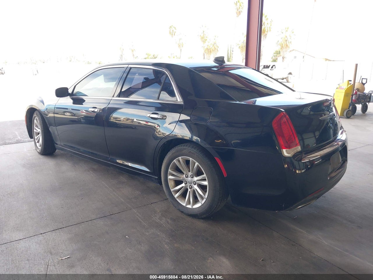 2016 CHRYSLER 300C · 3/11