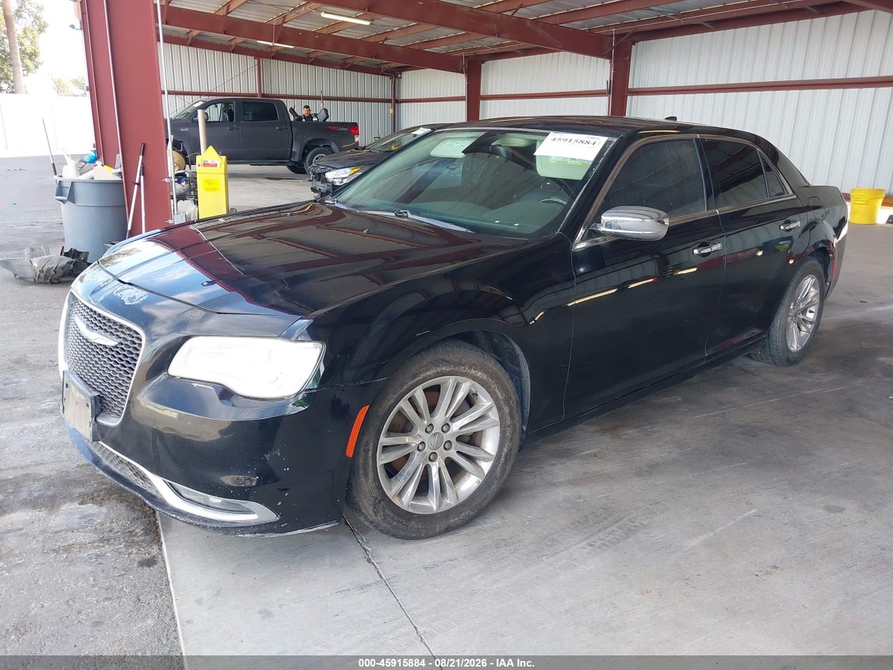 2016 CHRYSLER 300C · 2/11