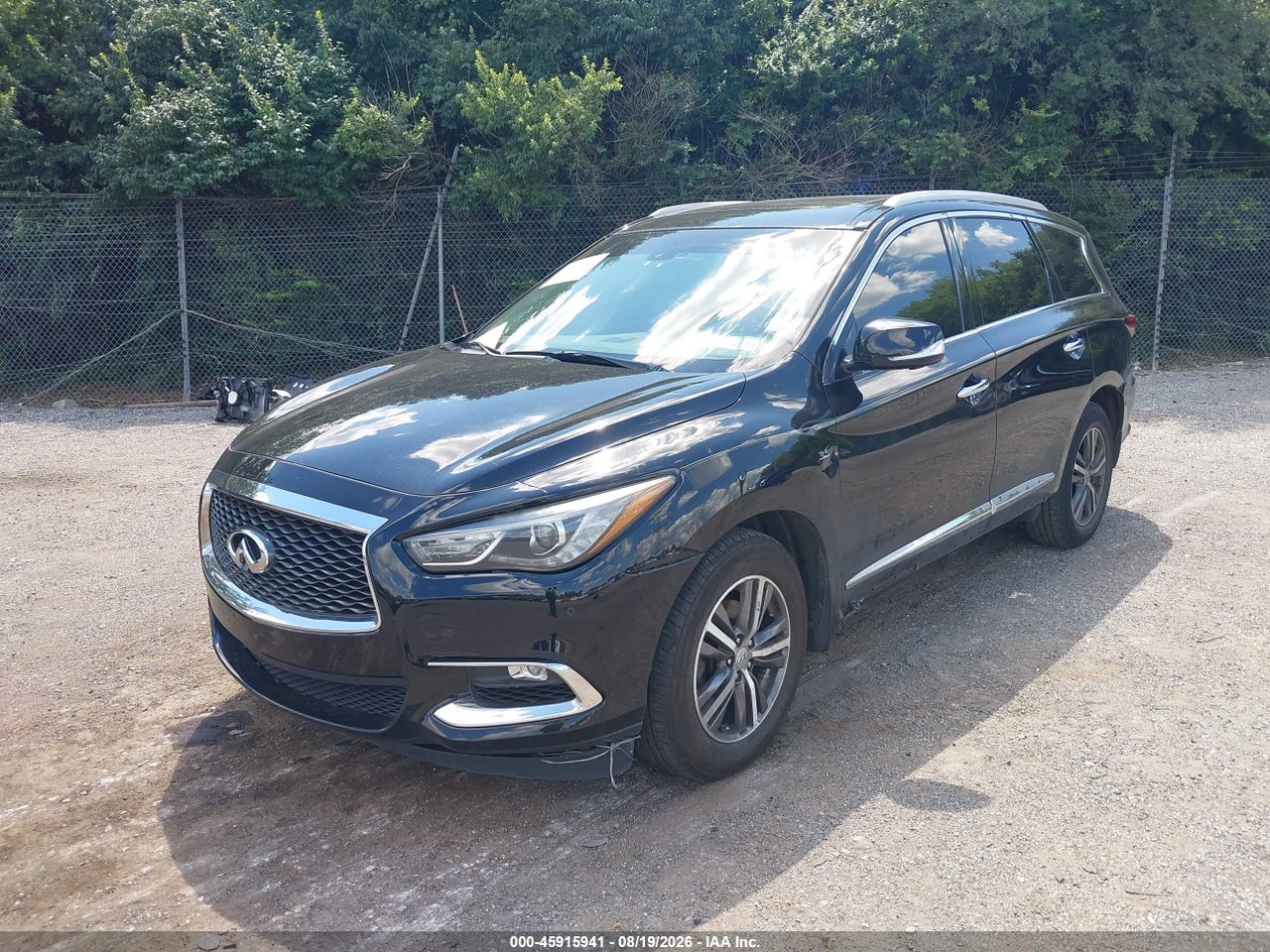 2017 INFINITI QX60   · 2/11
