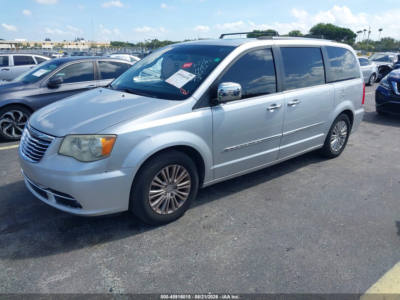 2012 CHRYSLER TOWN &amp; COUNTRY LIMITED · 2/11