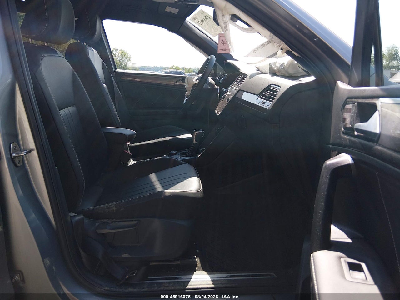 2024 VOLKSWAGEN TIGUAN 2.0T SE R-LINE BLACK · 5/5