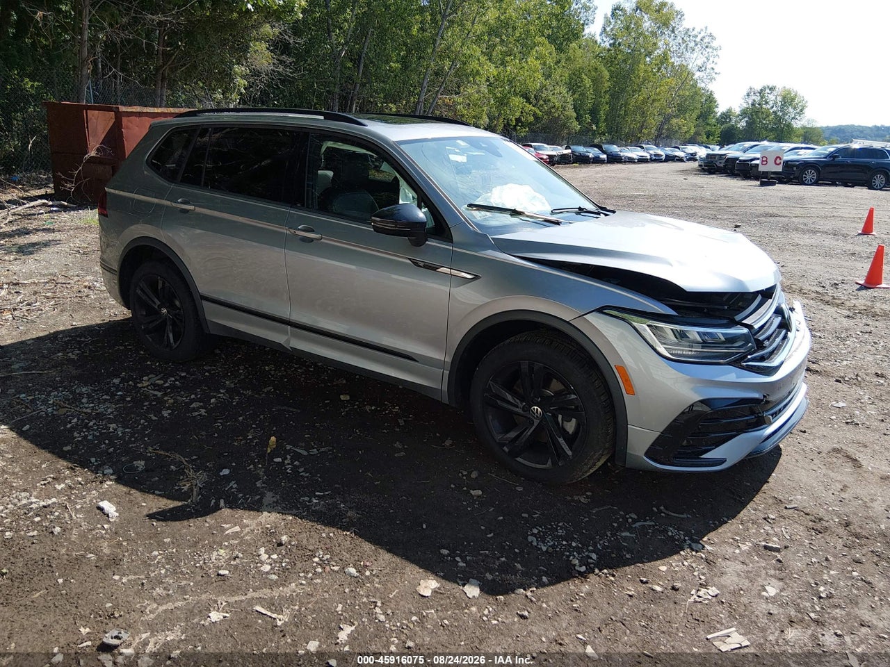 3VV8B7AX3RM****** · 2024 VOLKSWAGEN TIGUAN 2.0T SE R-LINE BLACK