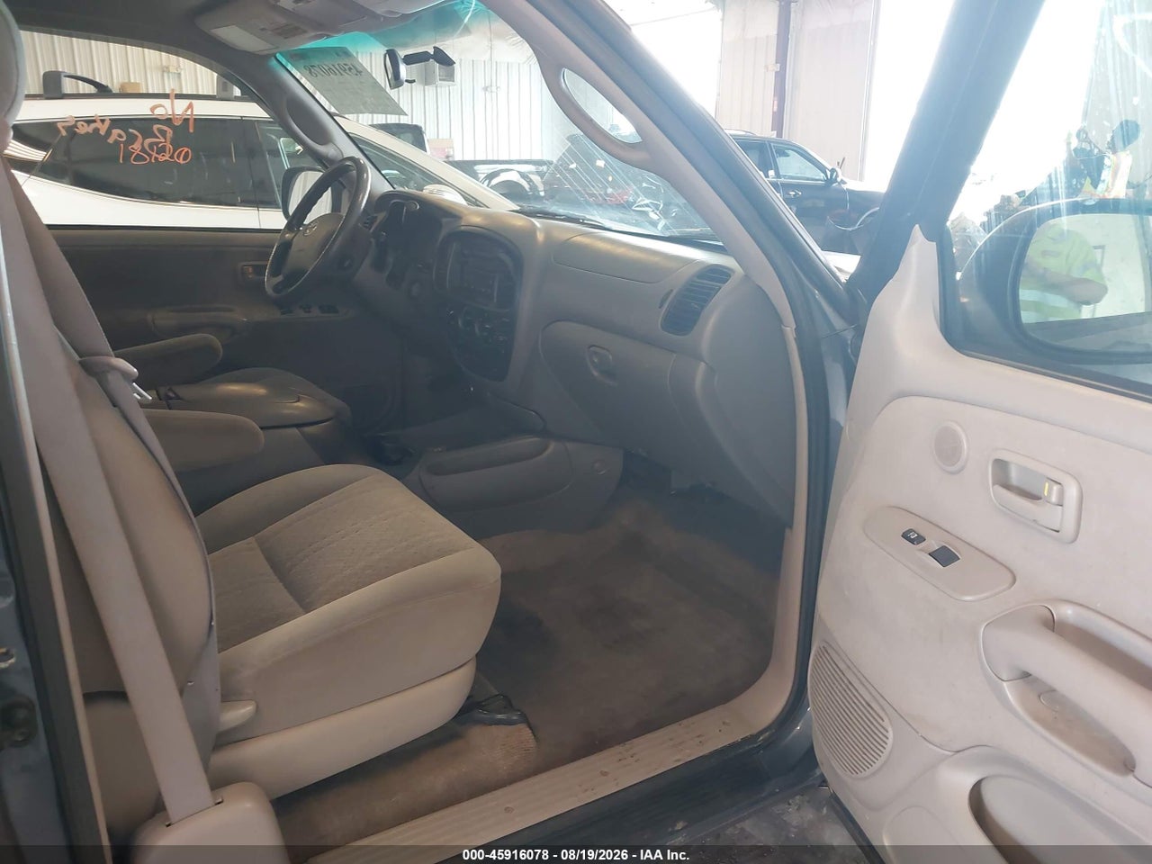 2005 TOYOTA TUNDRA SR5 V8 · 5/11
