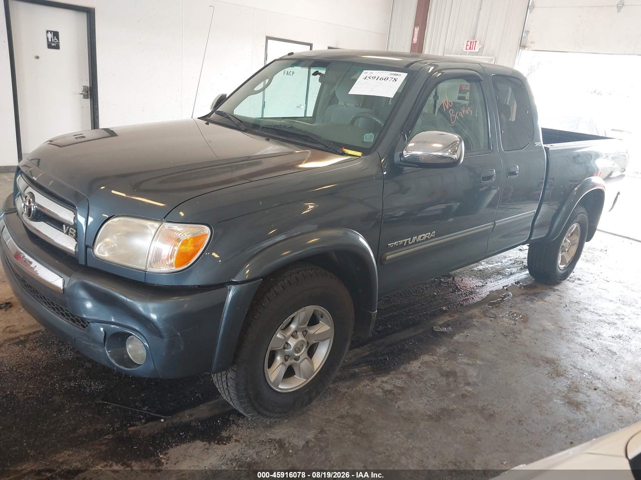 2005 TOYOTA TUNDRA SR5 V8 · 2/11