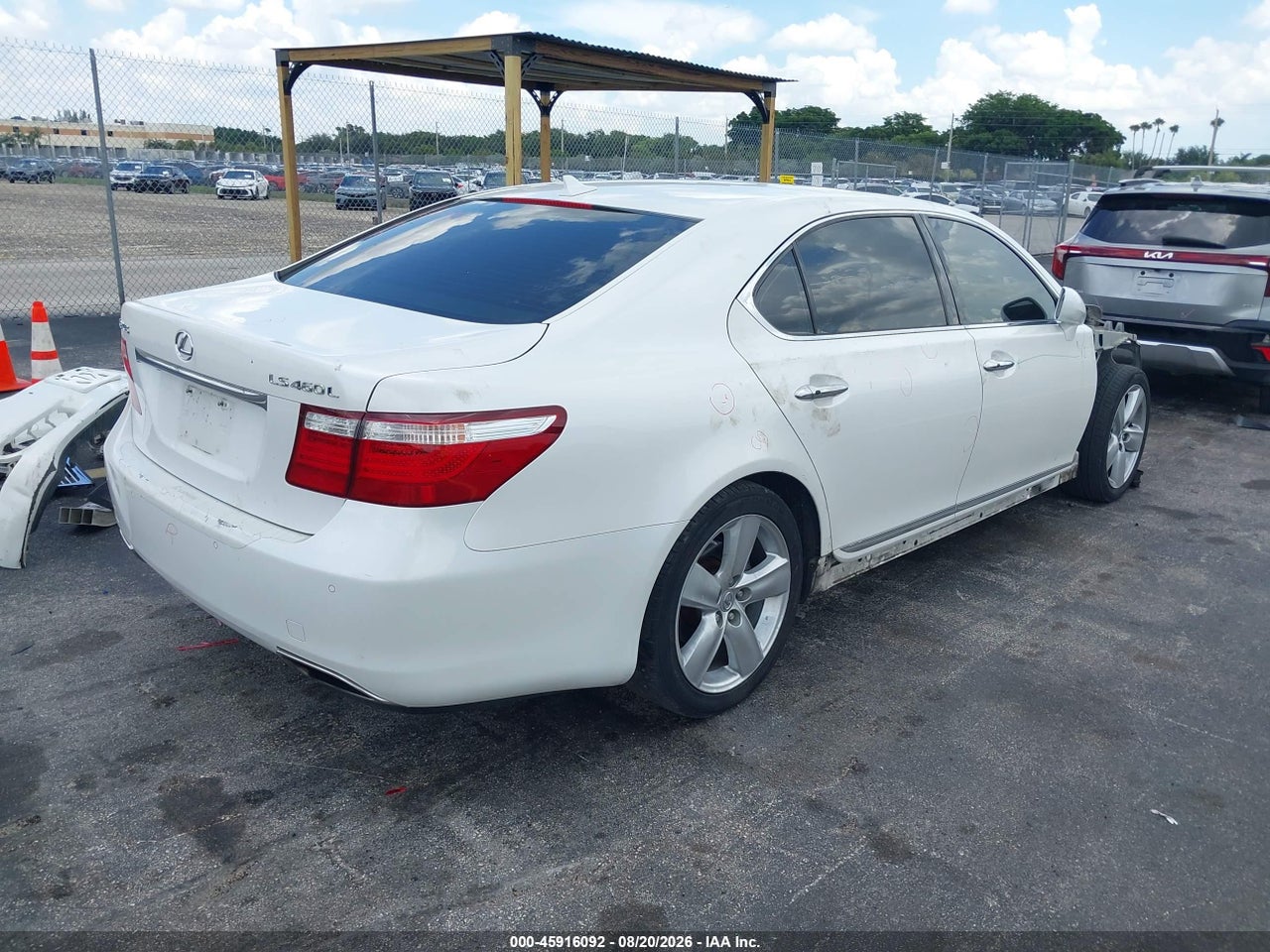 2009 LEXUS LS 460 L · 4/11