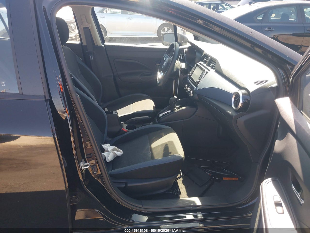 2024 NISSAN VERSA 1.6 SV · 5/11