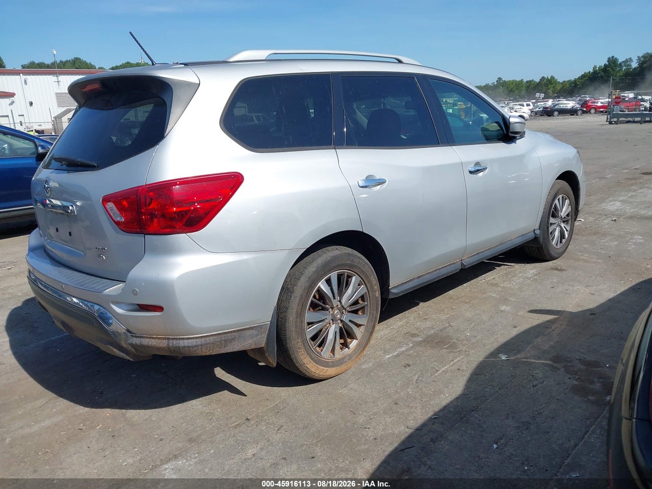 2017 NISSAN PATHFINDER SV · 4/11