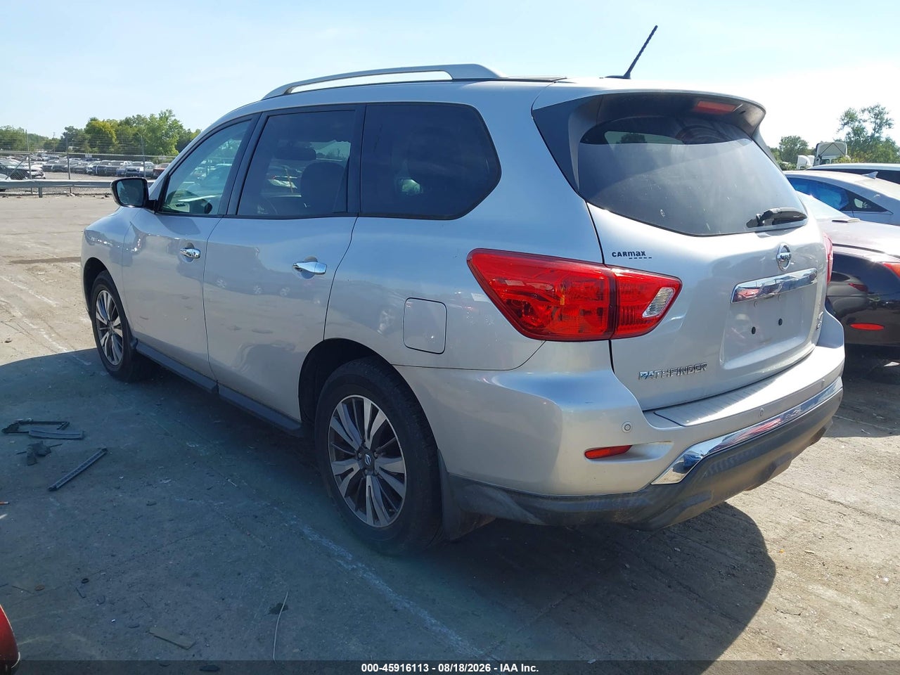 2017 NISSAN PATHFINDER SV · 3/11