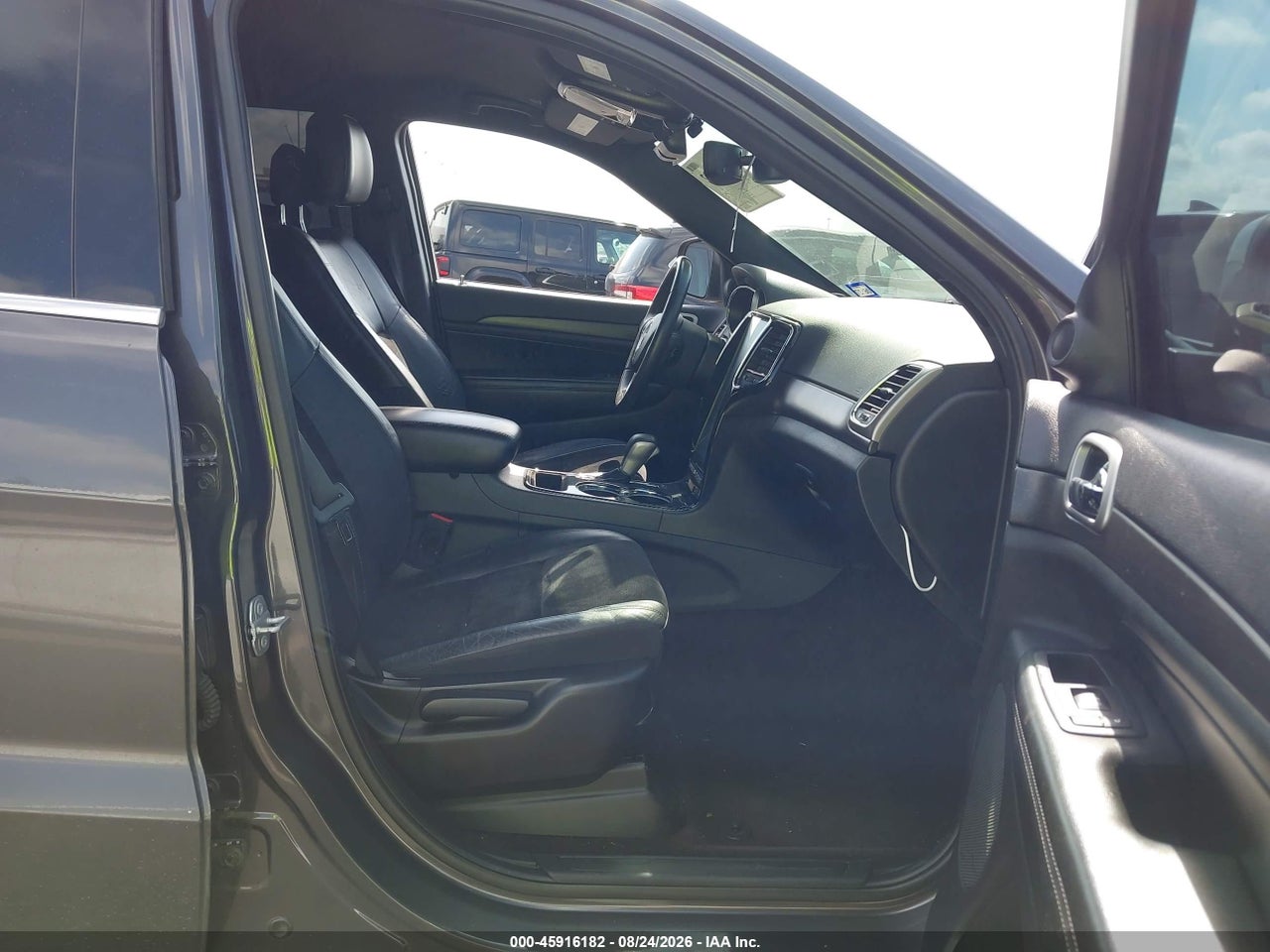 2018 JEEP GRAND CHEROKEE LAREDO E 4X2 · 5/11