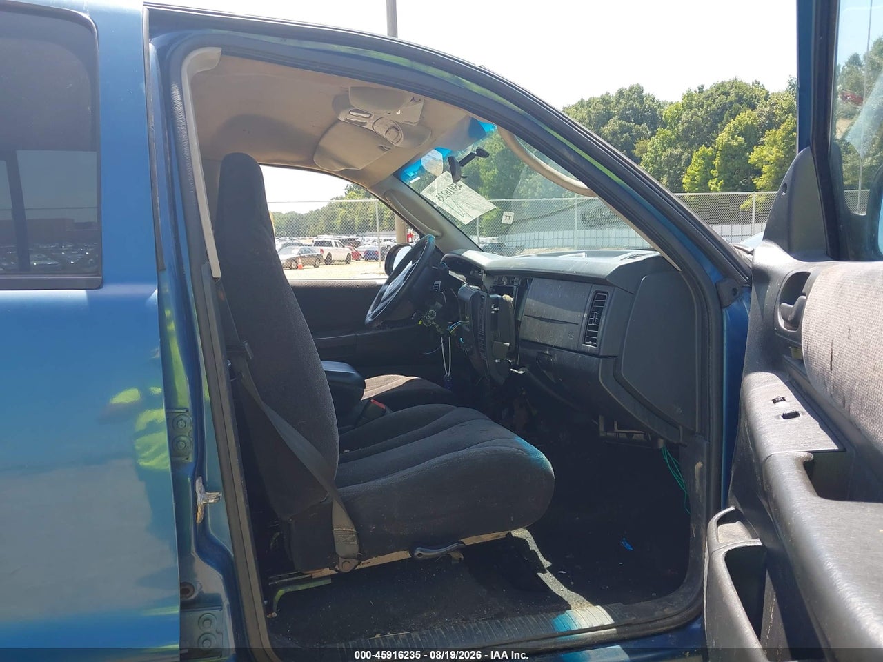 2003 DODGE DAKOTA SLT · 5/11