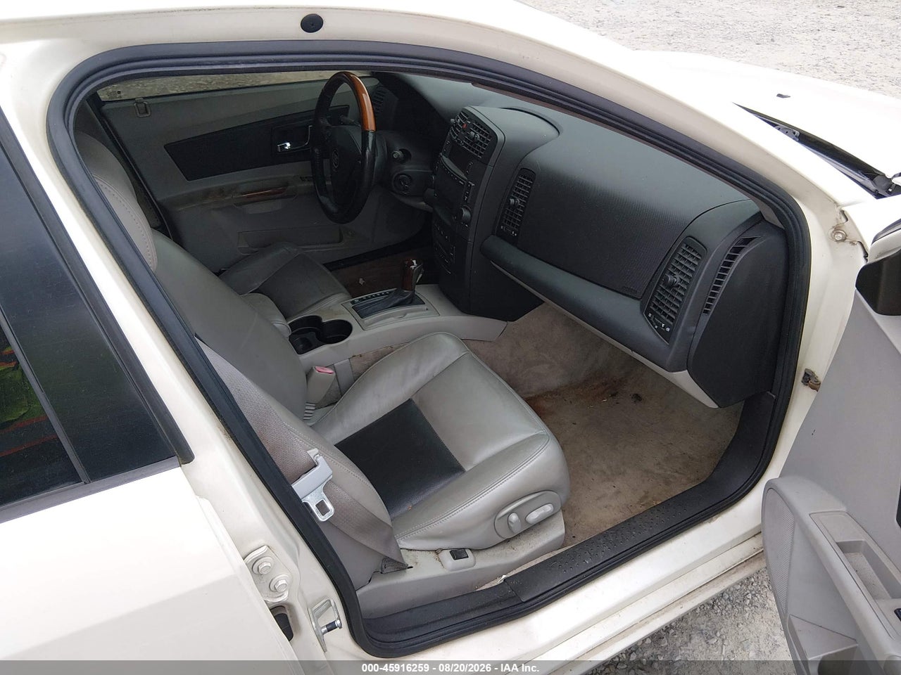 2004 CADILLAC CTS · 5/11